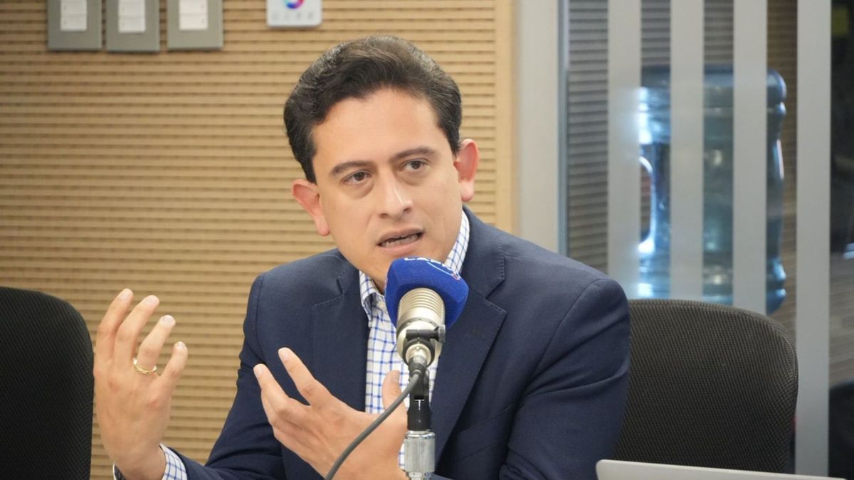 En cuanto a su relación con el gobierno de Gustavo Petro, Reyes afirmó que “no me arrepiento de haber hecho parte del gobierno de Colombia”.