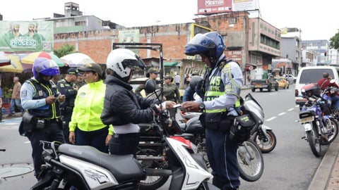 Armenia amplía el pico y placa a toda la ciudad por 12 horas empresarios advierten impacto económico