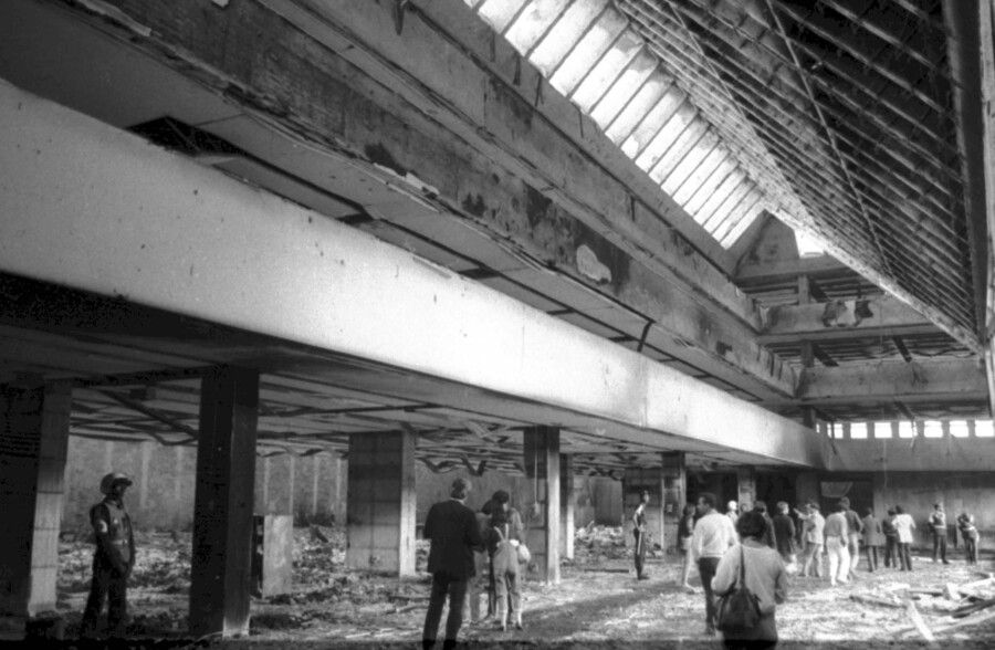 El Palacio de Justicia quedó reducido a ruinas tras dos días de combates e incendios en el corazón de Bogotá.