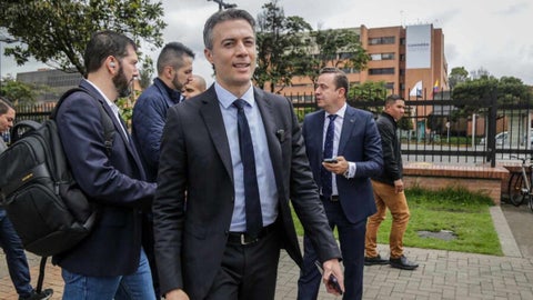 ¿Salvavidas a Daniel Quintero Esta certificación del Polo Democrático le abriría la puerta para ser candidato