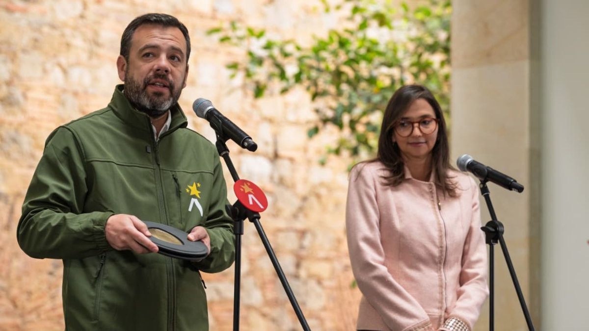 Alcalde de Bogotá, Carlos Fernando Galán y Secretaria de Hacienda, Ana María Cadena