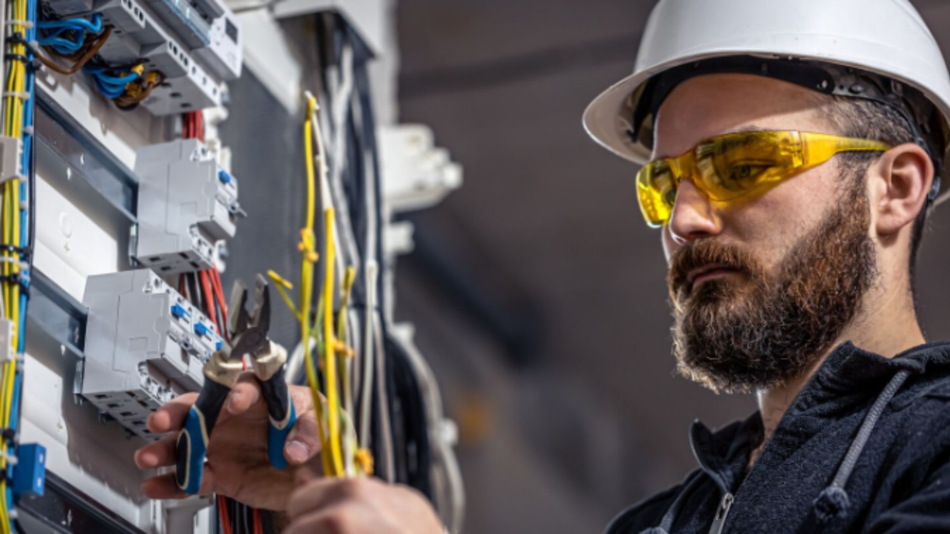 Oferta laboral para electromecánico en Canadá