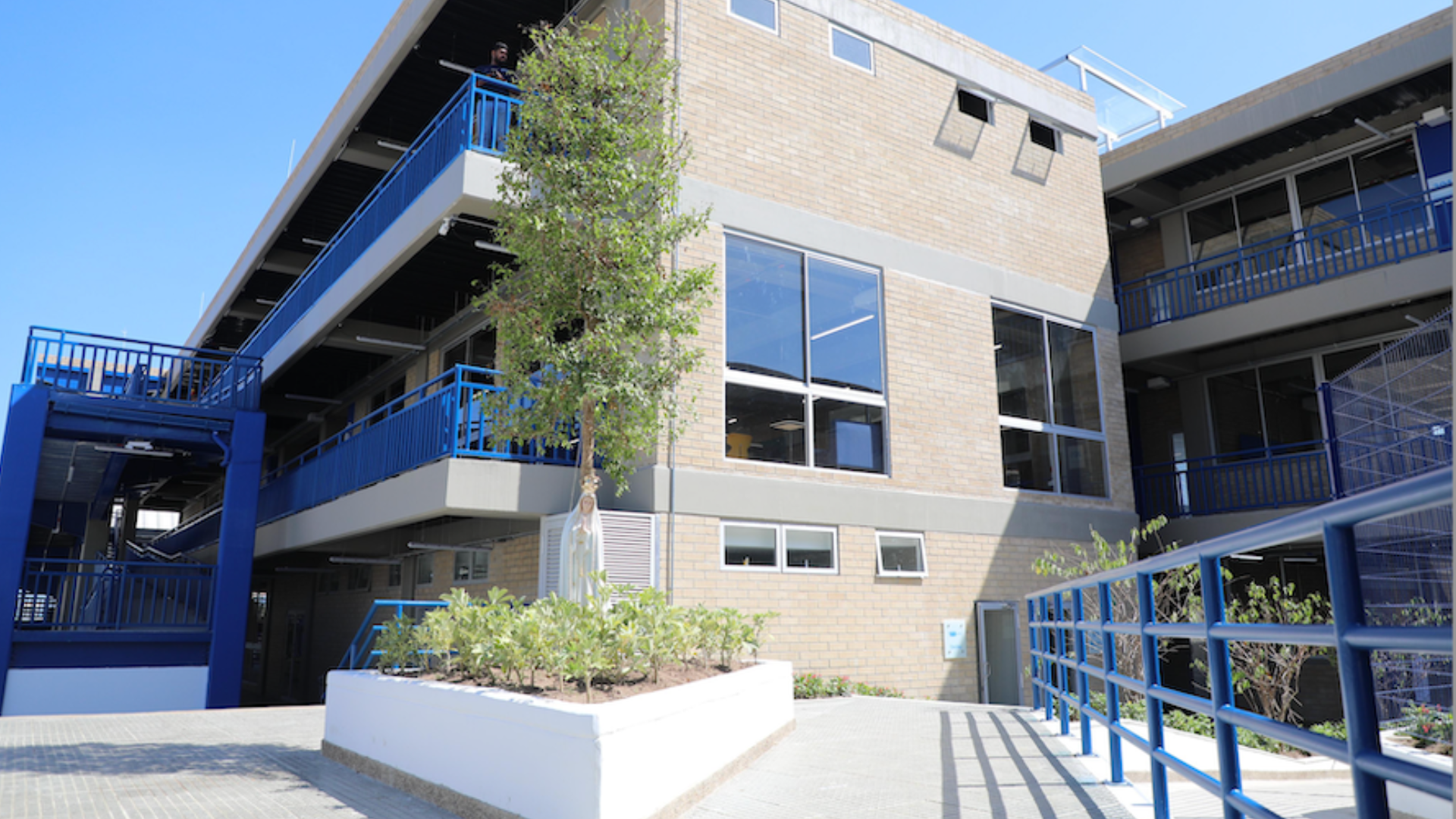 El modelo de infraestructura educativa modular facilita obras en zonas rurales y de difícil acceso.