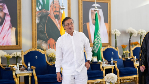 Petro afirmó que el pescador Alejandro Carranza murió tras un ataque con misil en el Caribe.