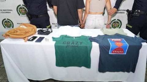 Según las autoridades se trataría de alias Ministro y alias Nataly, una pareja de motoladrones que tenía azotada diferentes sectores de Cali.