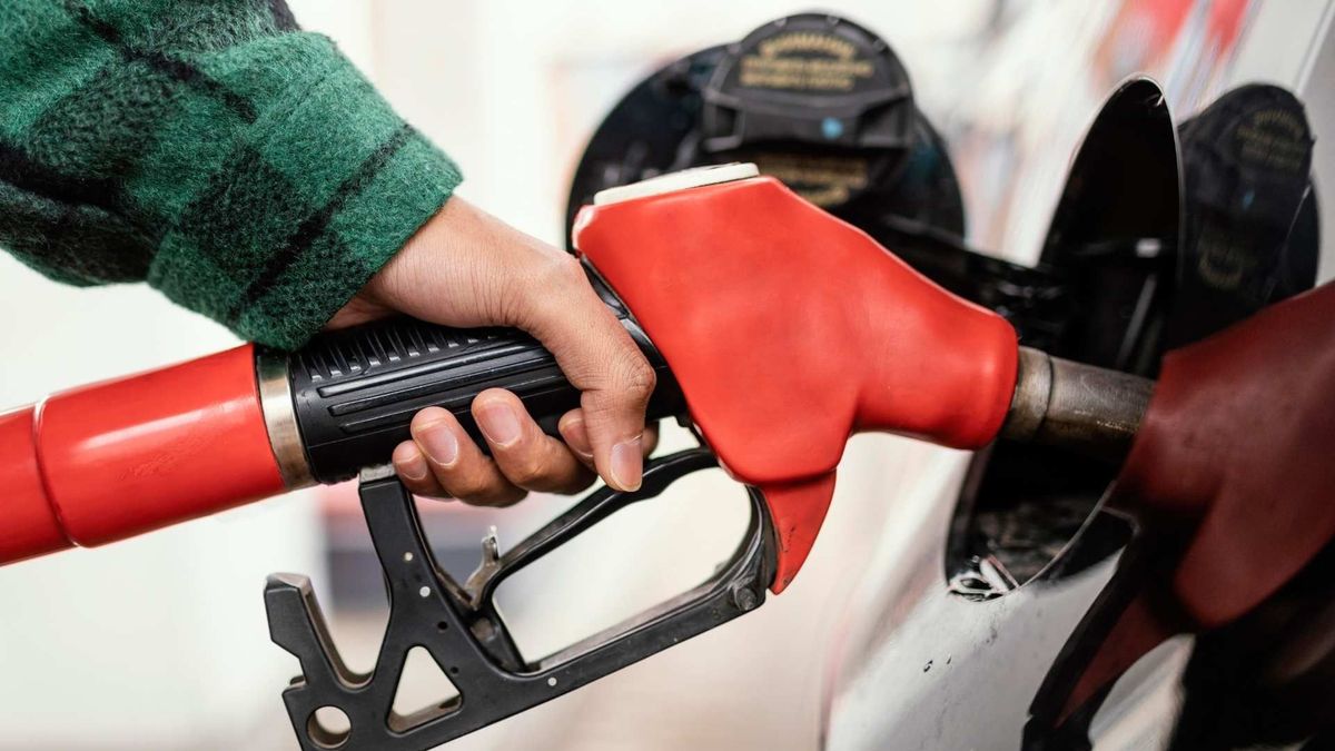 Comprar carro será más caro Gobierno propone subir el arancel a la importación de vehículos a gasolina y diésel
