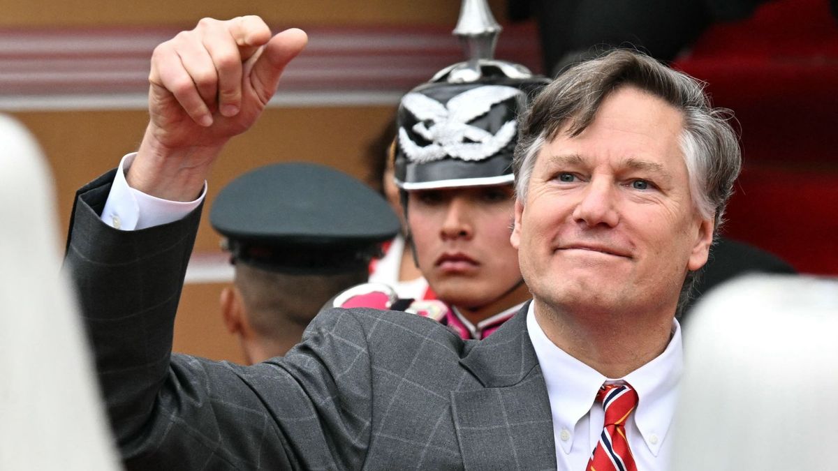 El subsecretario acusó al colombiano de basar su liderazgo en posicionarse en contra del presidente Trump y de imitar al Libertador Simón Bolívar.