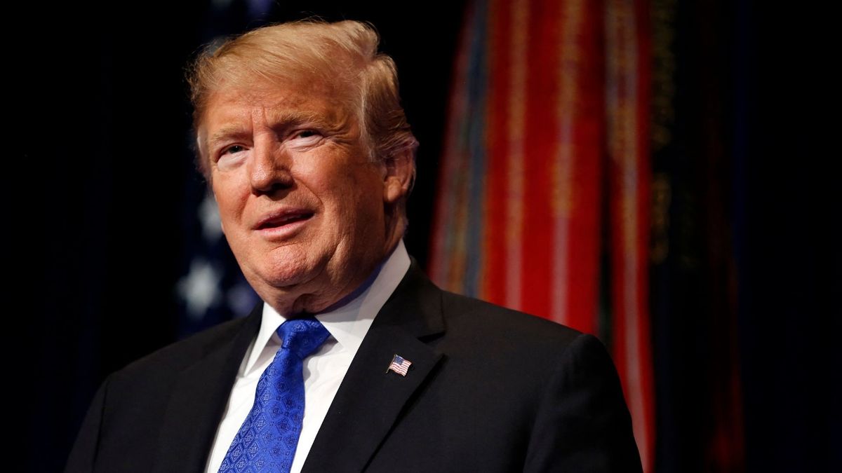 Los correos afirman que Trump sabía sobre las conductas sexuales de Epstein, a pesar de que él lo ha negado