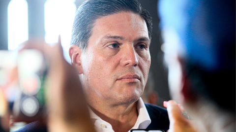 Pinzón arremete contra el gobierno y habla de “provocación permanente” en contienda electoral