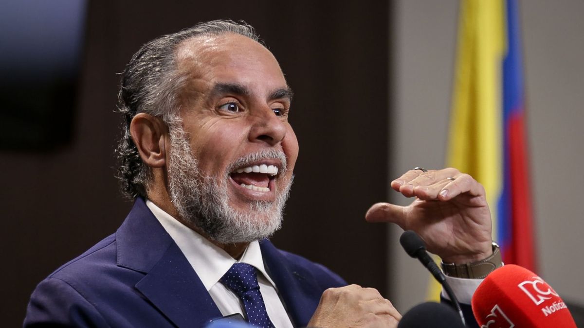 El ministro Benedetti denunció que su esposa fue intimidada y recibió amenazas de la propia funcionaria judicial