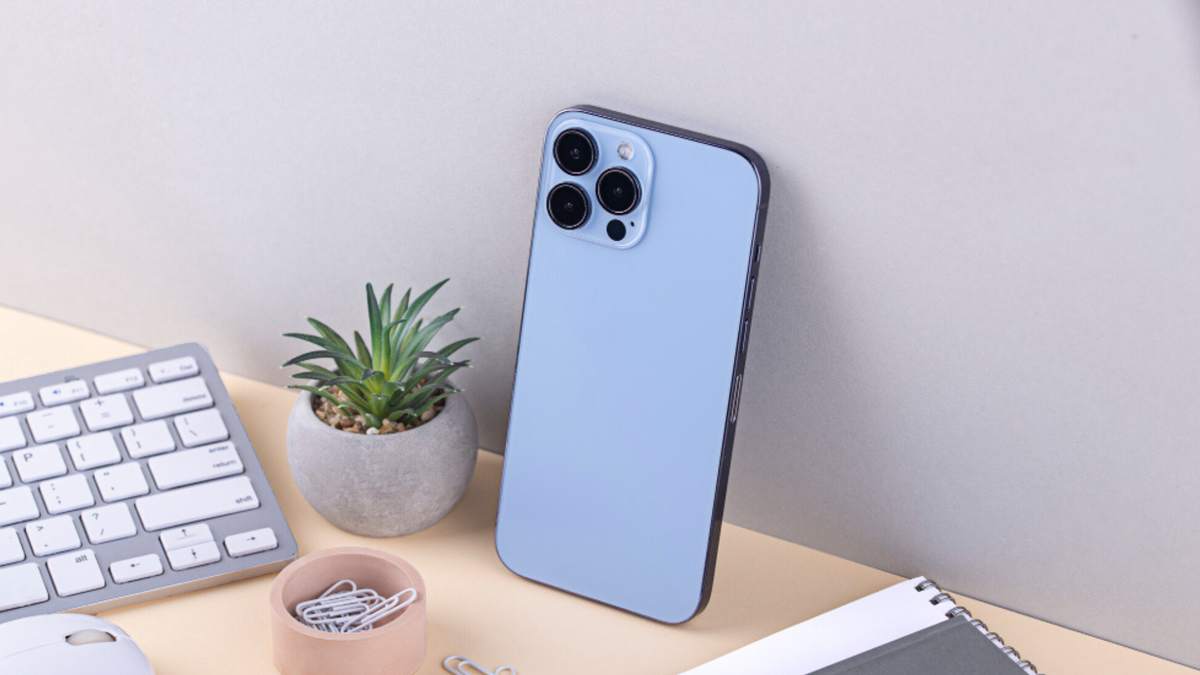 Mantener el iPhone actualizado mejora el rendimiento, la batería y la privacidad.