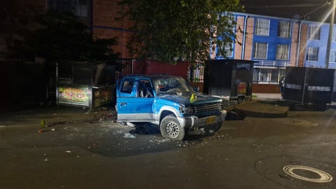El hombre manejaba una camioneta azul de placas EUO 040, registrada en Bogotá, y en la que habría provocado el accidente.