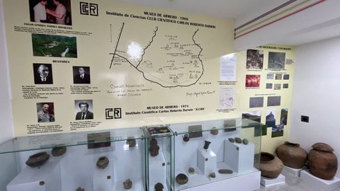 Tras la avalancha, muchos armeritas regresaron a reconstruir sus vidas sobre los escombros.