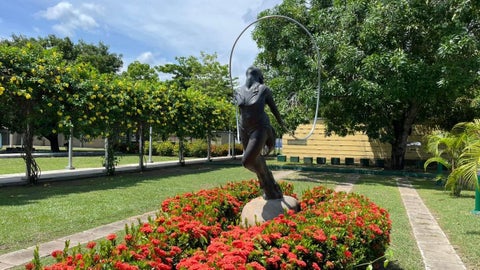 Con temperaturas entre 30 y 33 grados, su clima favorece la agricultura. Rodeado de montañas y ríos, conserva la riqueza natural que aún caracteriza al municipio.