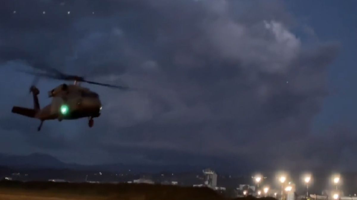 Tres soldados y dos civiles heridos.