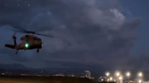 Tres soldados y dos civiles heridos.