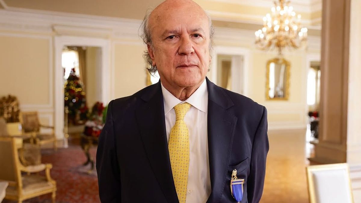 El abogado Valencia Copete desempeñó su cargo como presidente de la alta Corte en 2007, año en el que también fue honrado con la condecoración "José Ignacio de Márquez al Mérito Judicial" en Categoría Oro.