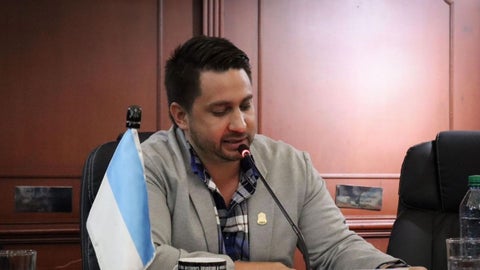 Hombres armados asaltaron al diputado Jorge Luis Reyes Tascón en zona rural de Ginebra (Valle): "nos salieron de sorpresa"