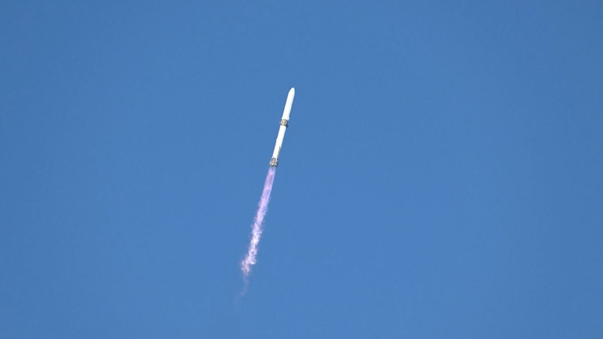 Blue Origin, propiedad del fundador de Amazon Jeff Bezos, lanzó el jueves su cohete New Glenn en una misión de la NASA a Marte.