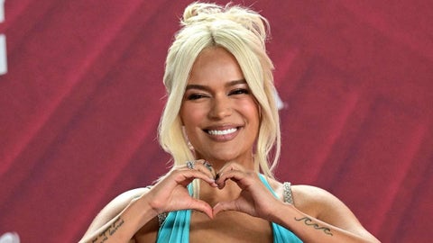 Karol G se llevó el premio a la Mejor Canción del Año