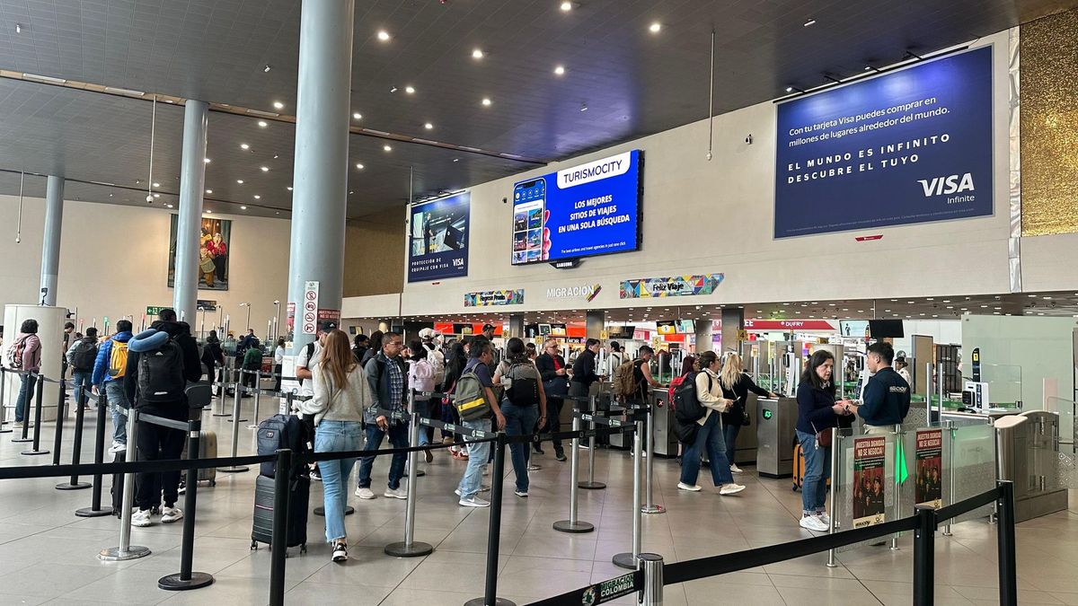 Aeropuerto El Dorado, salidas internacionales, vacaciones, pasajeros, viajeros