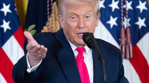 Trump aseguró tener una decisión pero agregó que no puede decir "qué será".