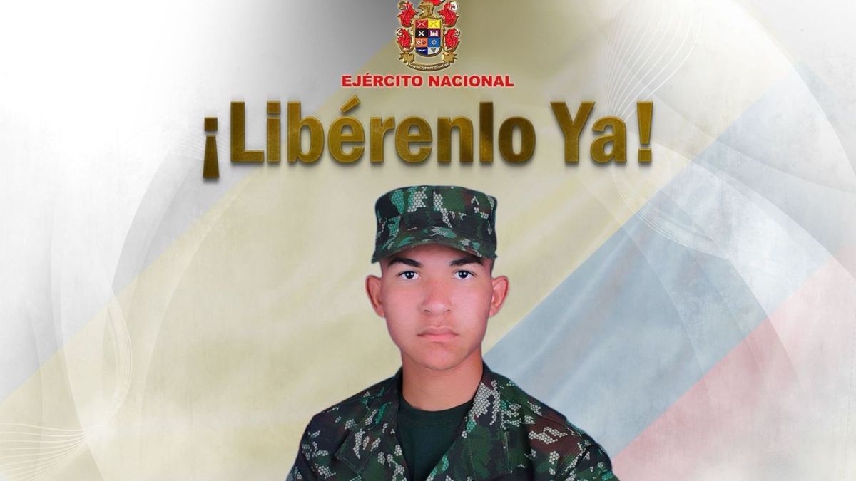 Como consecuencia del enfrentamiento, tres soldados profesionales resultaron heridos y otros dos sufrieron lesiones.