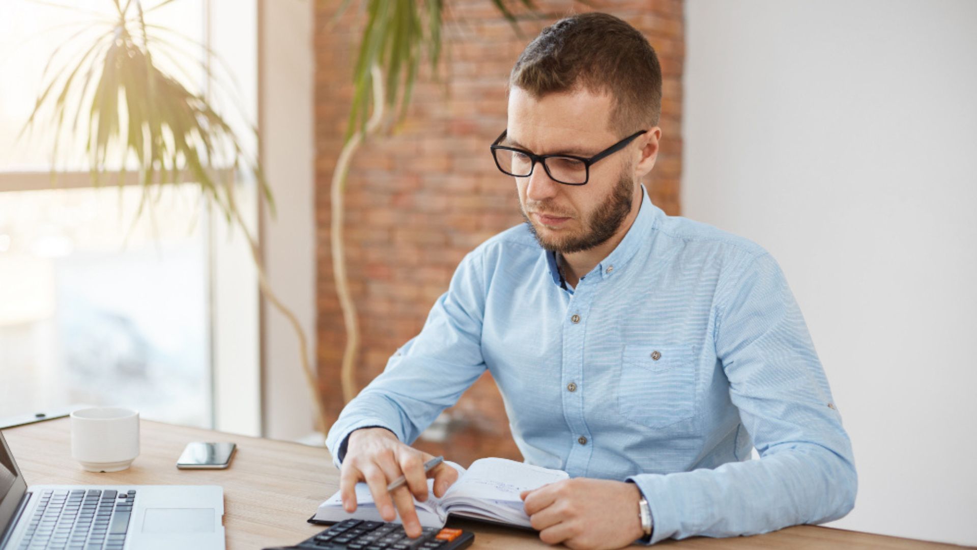 Esta compensación, que forma parte del salario emocional y económico, se ha convertido en un alivio para los colombianos, sobre todo cuando diciembre es una época de grandes gastos.