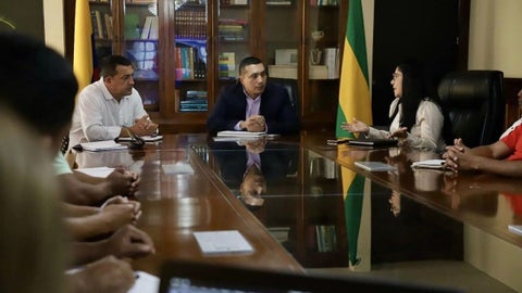 Reunión entre el gobernador del Cauca, autoridades y comunidades de Cajibío
