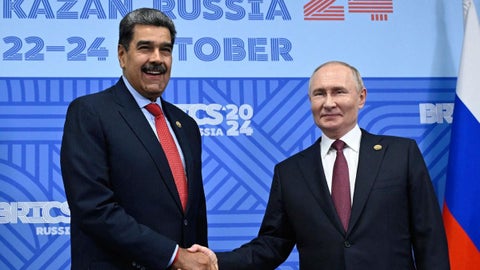 Nicolás Maduro y Vladimir Putin en la última cumbre de los BRICS.
