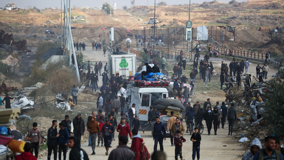 Palestinos retornan al norte de Gaza.