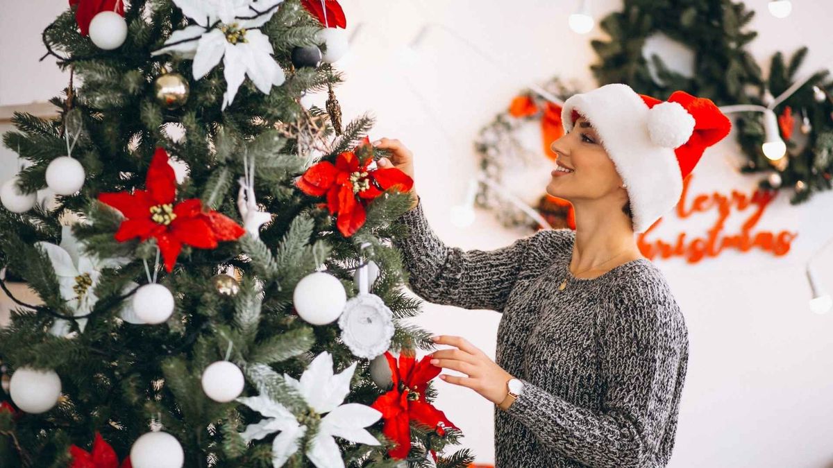 Varias técnicas permiten mejorar la distribución de elementos en el árbol de Navidad.