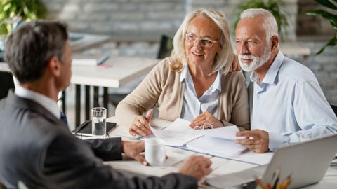 Si la inflación se mantiene en 5,51%, un pensionado que reciba $2.000.000, tendría un aumento de $110.200.