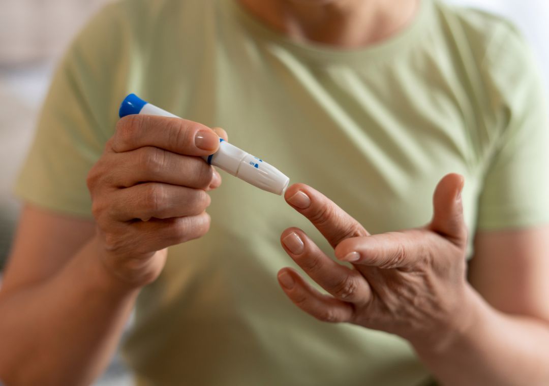 Las mujeres pueden no desarrollar síntomas de esta enfermedad.