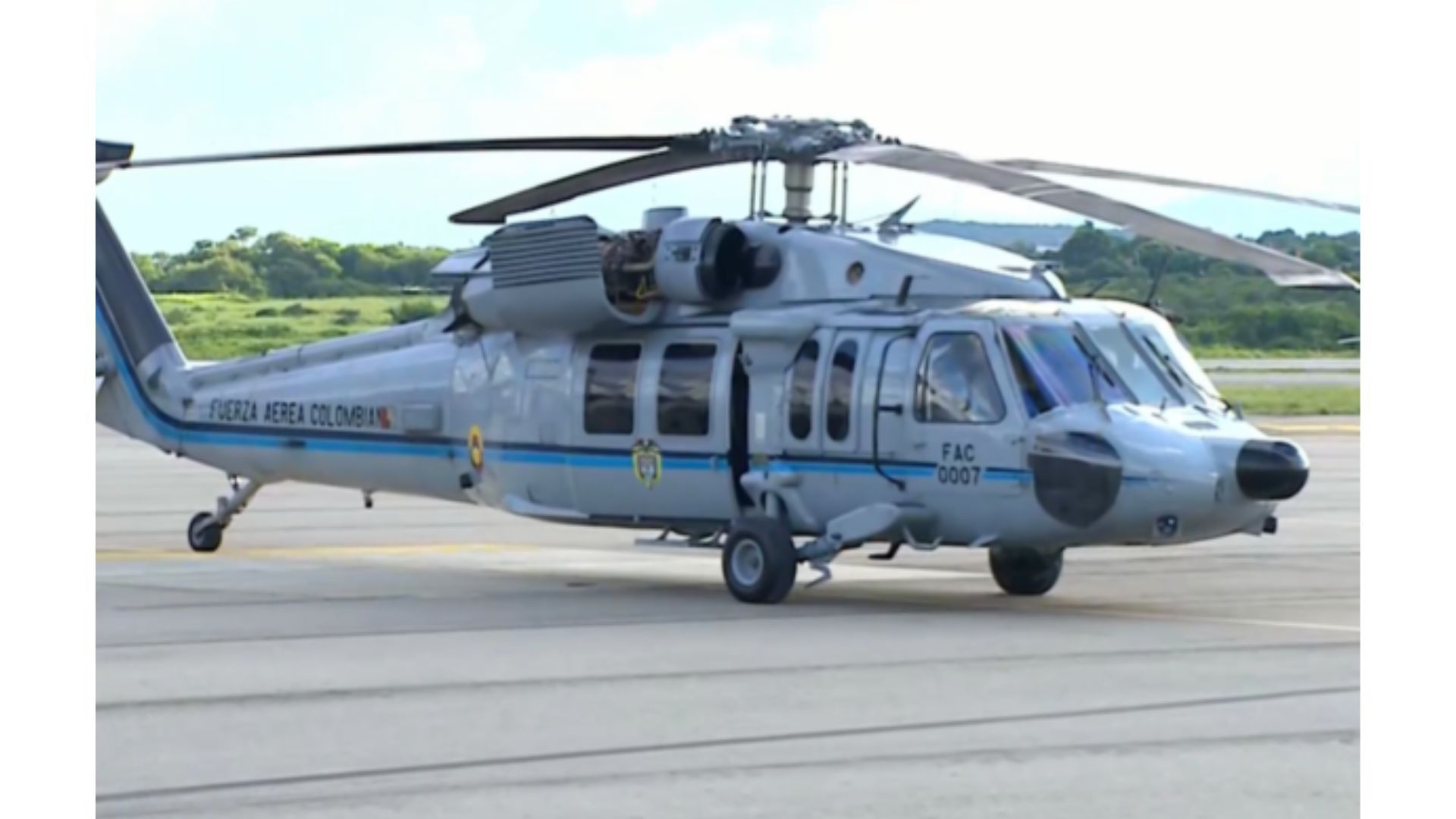 Helicóptero FAC 0008 es un AgustaWestland AW139