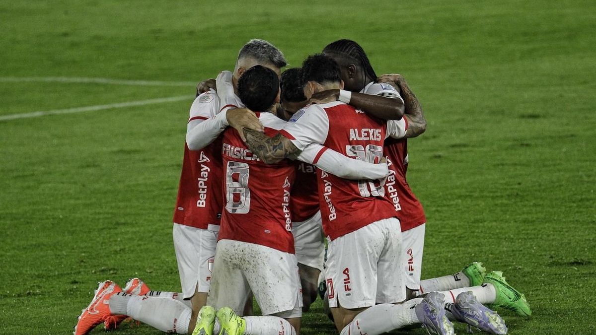 Santa Fe ahora está a la espera de saber si los jugadores Omar Fernández Frasica y Alexis Zapata estarán en la nómina de convocados para la segunda salida de los cuadrangulares semifinales.