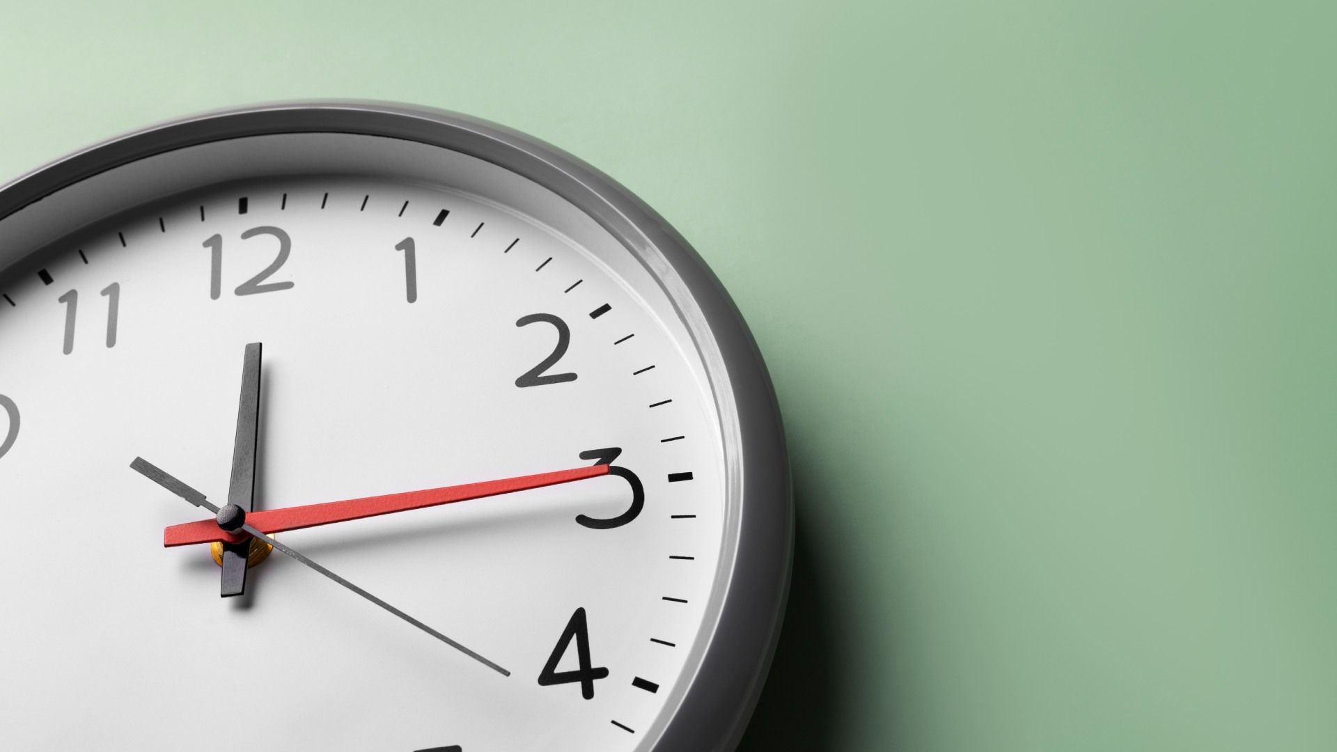 De 4:00 de la tarde a 7:00 de la noche es una de las franjas horarias cmás retrasos de vuelos se presentan.