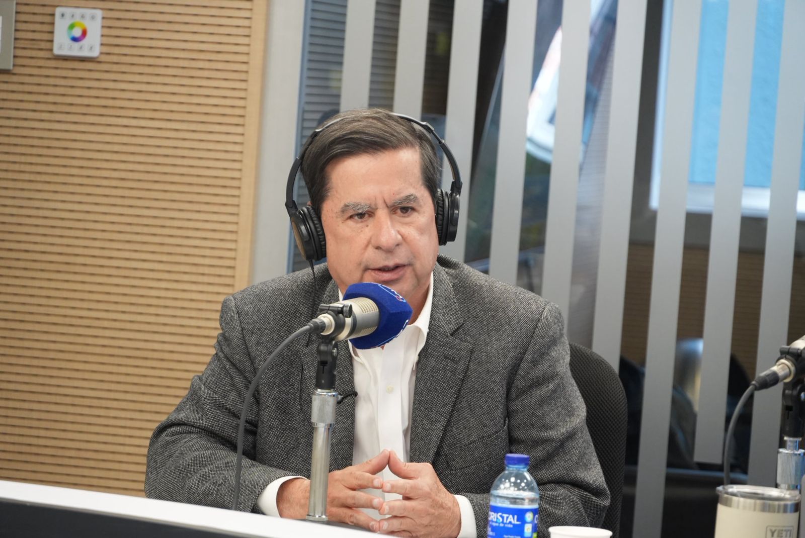 El exministro del Interior afirmó que no siente vergüenza de pertenecer al gobierno Petro.