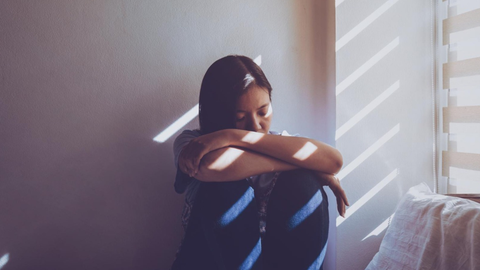 Dos especialistas hablaron en La FM sobre cómo reprogramar la mente y por qué el posparto debe vivirse con acompañamiento real.