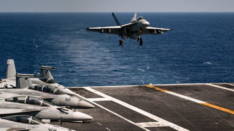 Caza F18 Hornet | Fuerzas Armadas de Estados Unidos |