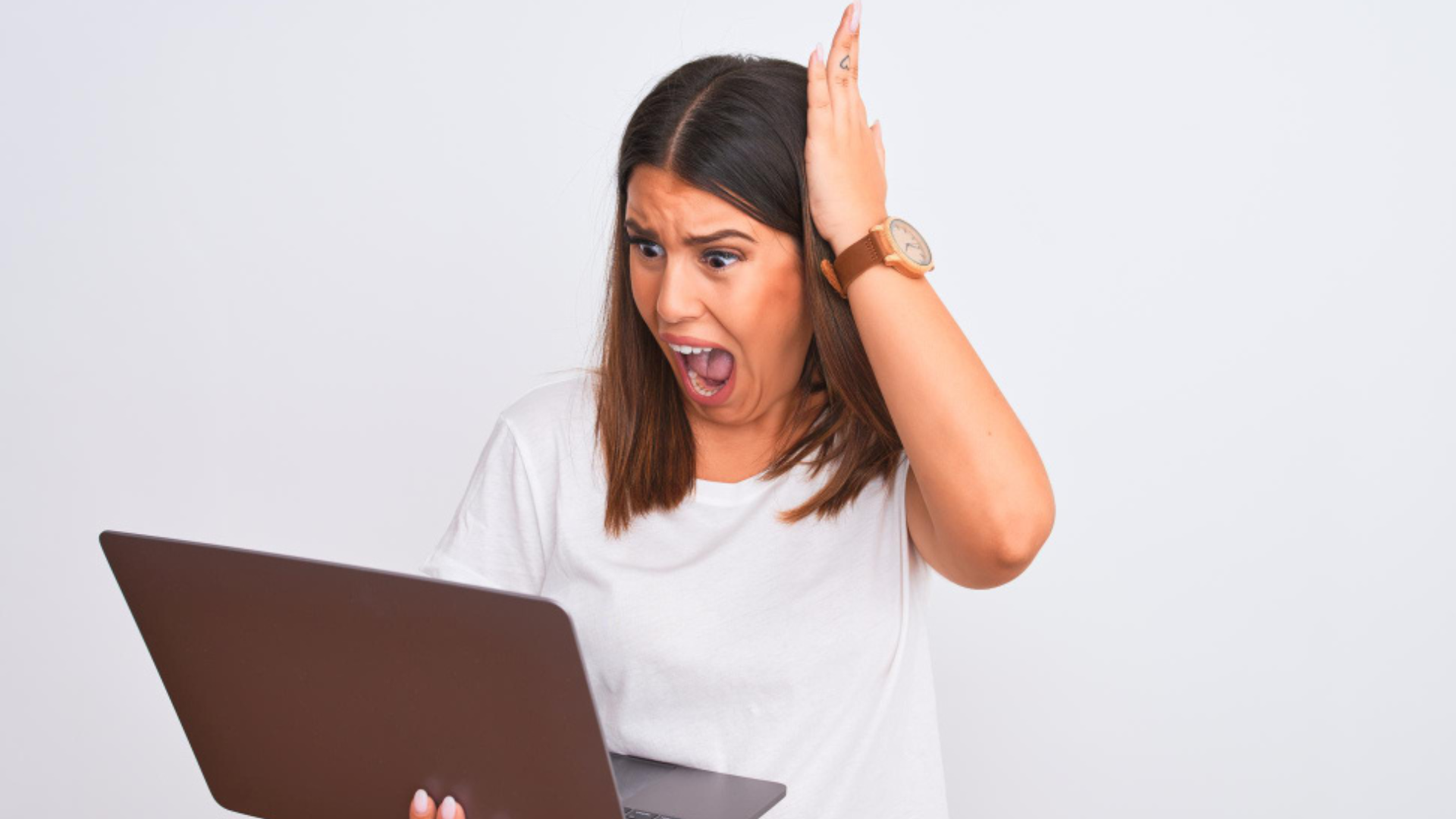 Expertos recomiendan no abrir enlaces ni entregar datos personales.