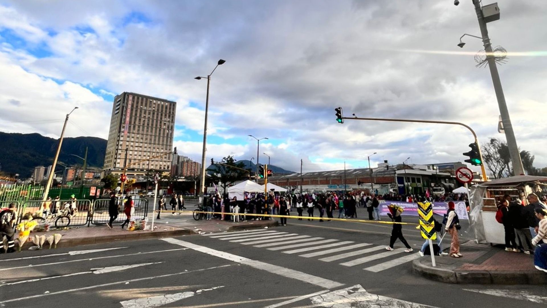 Manifestaciones en la Calle 19 con carrera 27.