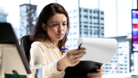 El procedimiento que deben seguir las víctimas fue regulado recientemente para garantizar su protección.