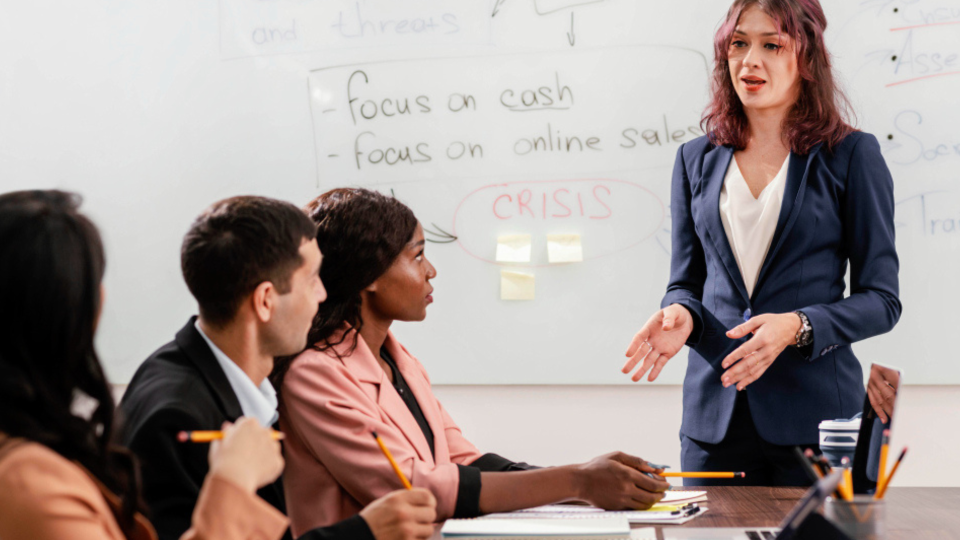 Documentos y certificados exigidos por el SENA, esenciales para validar experiencia y formación en la convocatoria.
