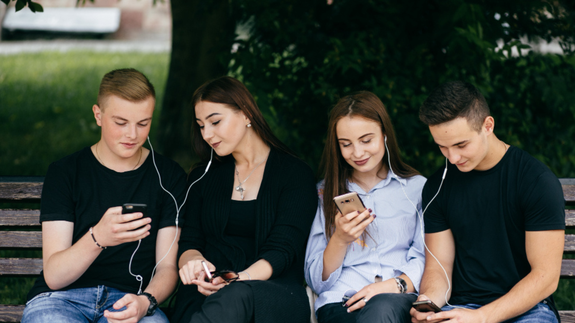 Psicólogos recomiendan acuerdos familiares sobre el uso del celular.