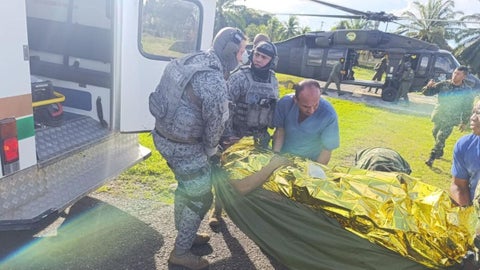 El capitán de la Fuerza Aeroespacial, Carlos Augusto Aljure Cantillo, explicó que la misión presentó complicaciones por las condiciones climáticas en la zona.