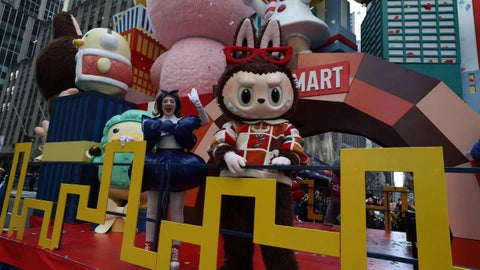 Otra de las novedades de este año son los Labubus, que se popularizaron este 2025. Son figuras de vinilo coleccionables y juguetes de peluche creados por el artista Kasing Lung.