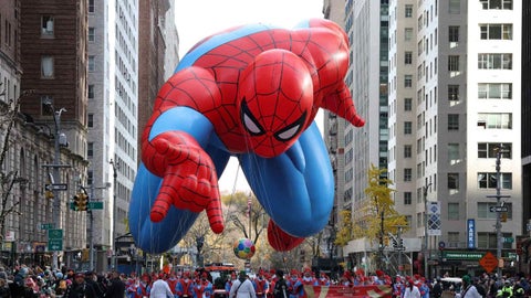 A los clásicos se sumaron Spider-Man, el cual apareció este año para promocionar la película Spider-Man: Brand New Day, que se estrenará en 2026.