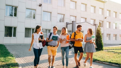 Las universidades deben garantizar la calidad de la educación.