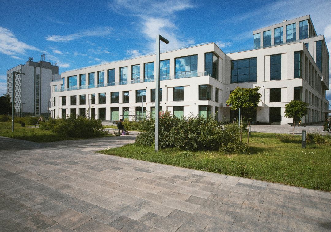 La universidad pública superó a la privada en estas medidas. 